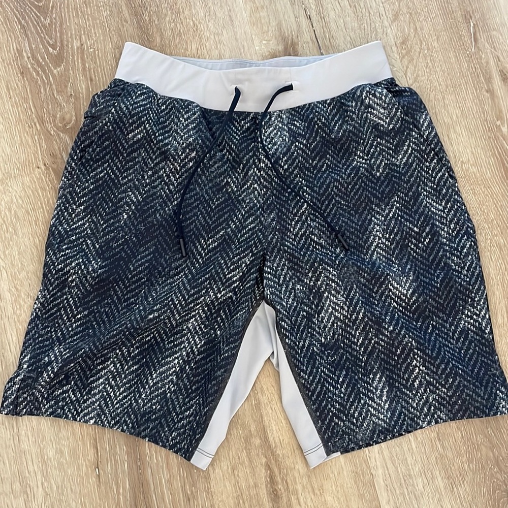 lululemon T.H.E short 9” lined